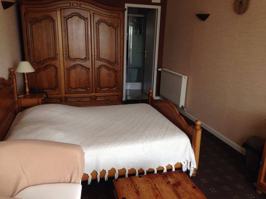 Hotel L'Epicurien Saint-Nicolas-de-Port Pokoj fotografie